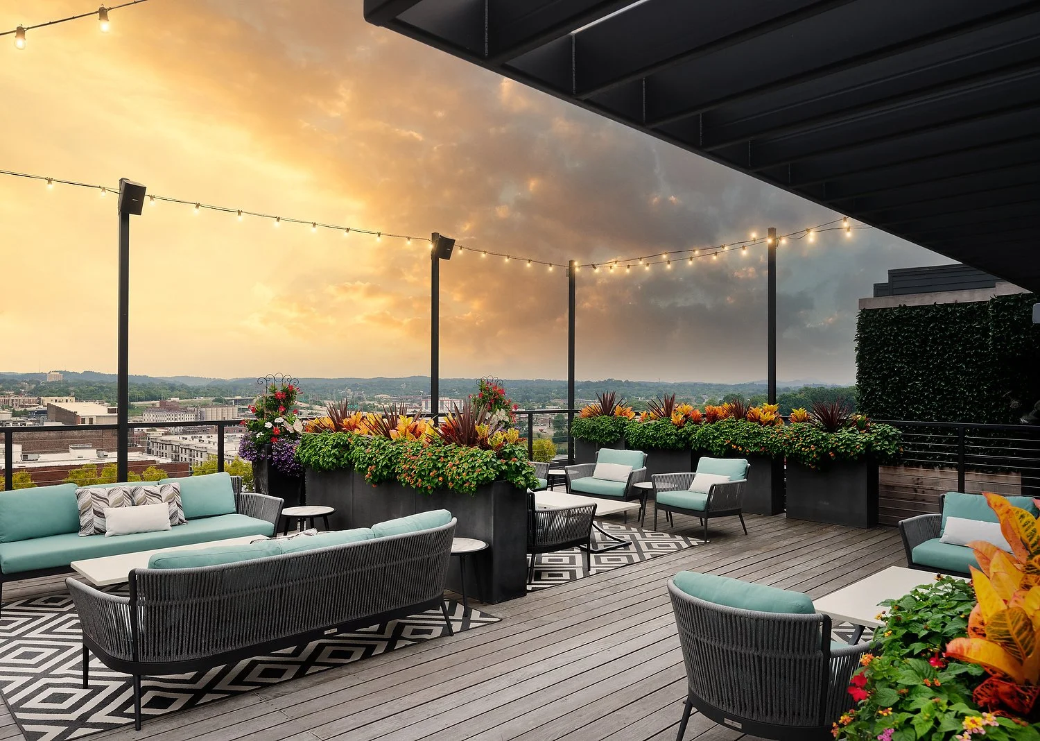 Knoxville Hyatt Place48020-PATH.JPEG