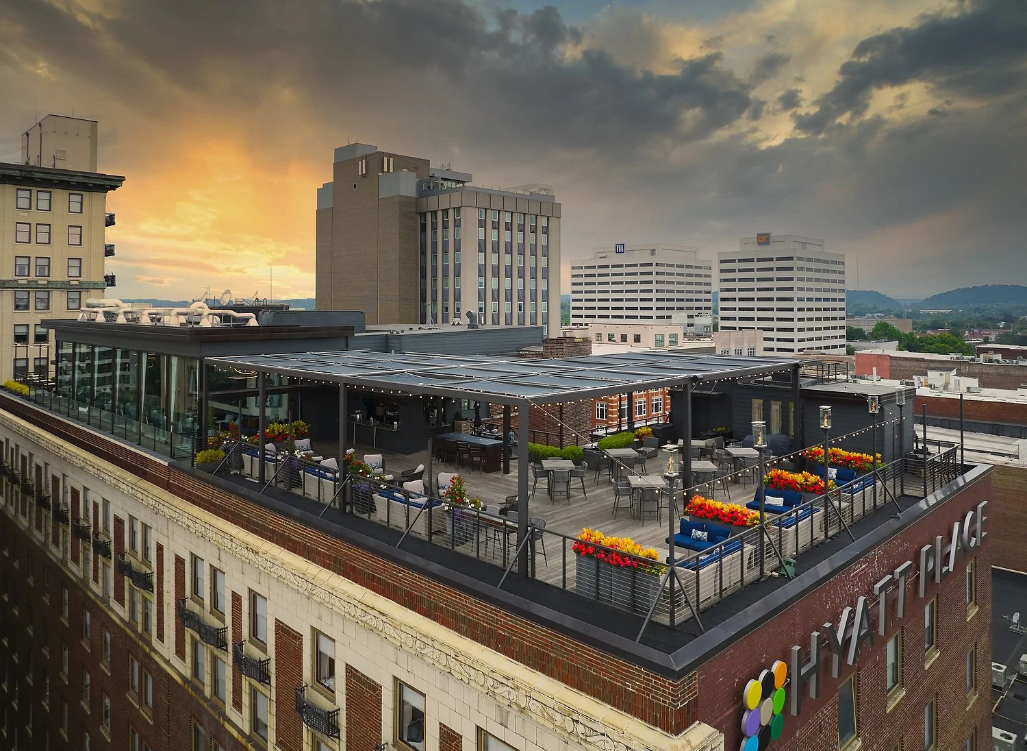 Knoxville rooftop toward city.JPEG