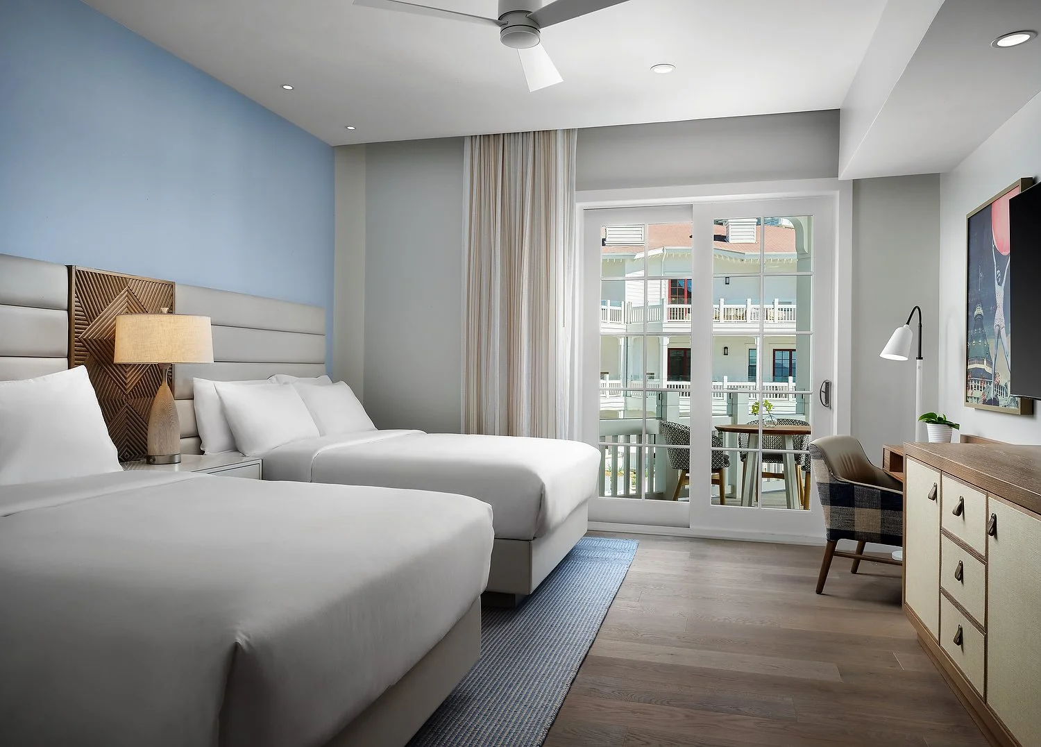 Shorehouse room 5201 double queen with view  1.JPEG