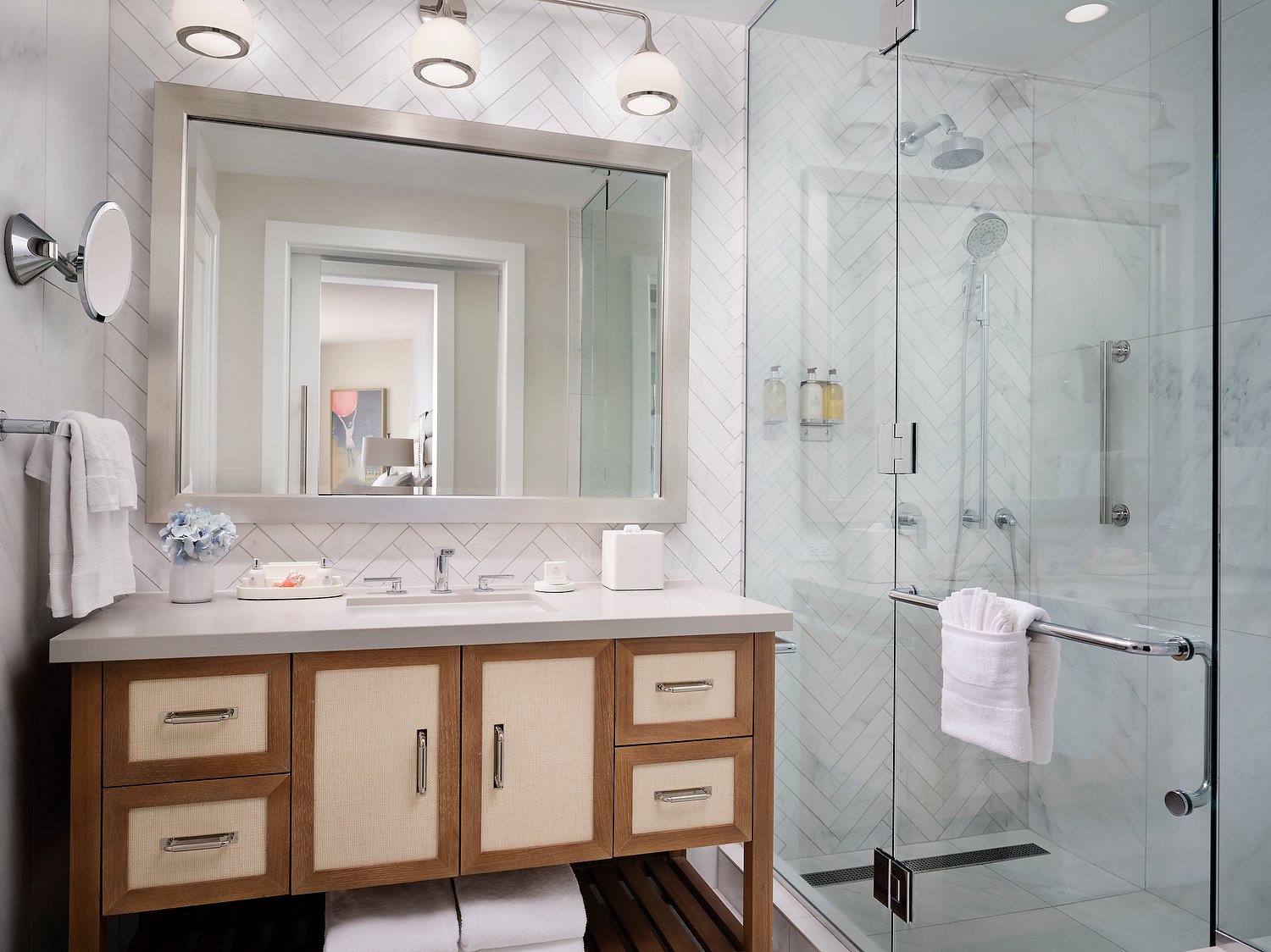 Shorehouse room 5309 3 bedroom guest bathroom 11.JPEG