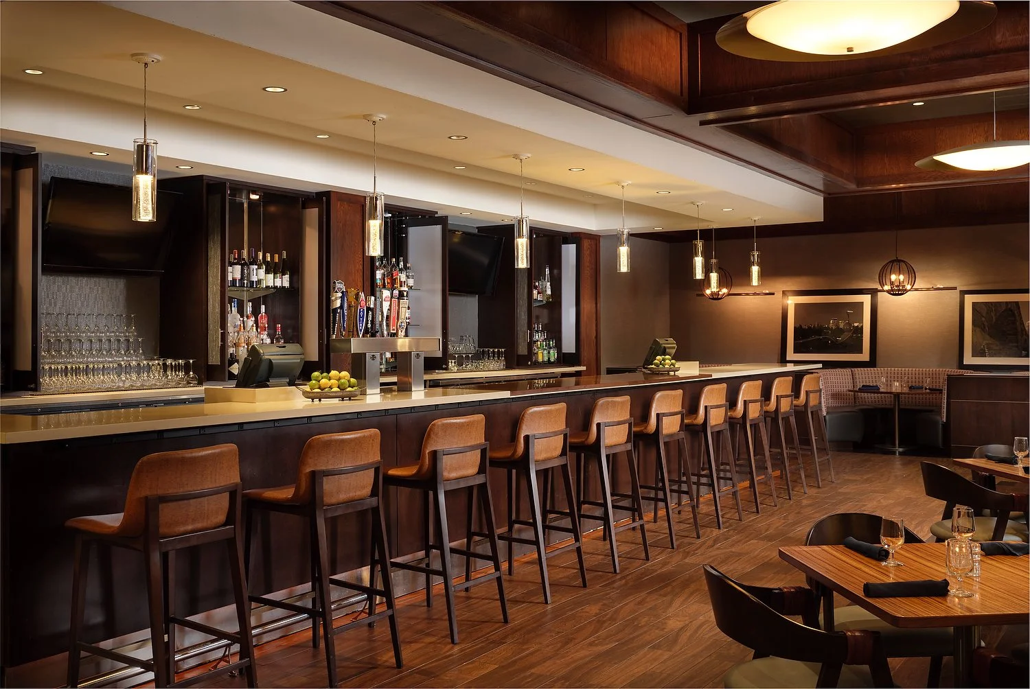 Minneapolis Marriott bar alt.JPG