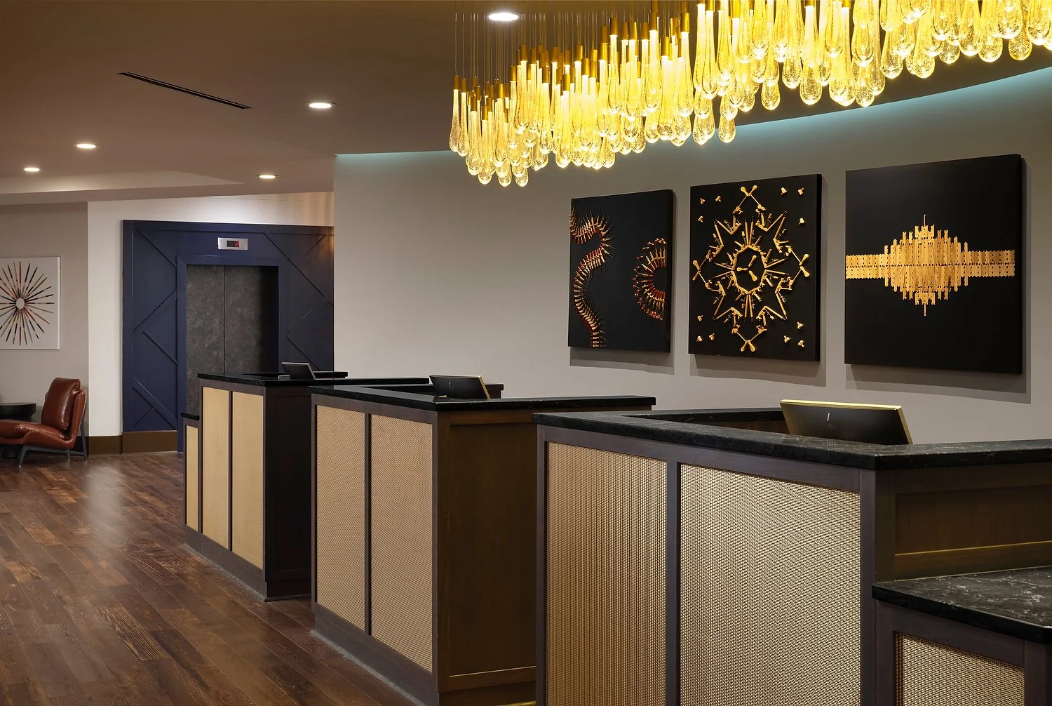 Nashville Doubletree front desk.JPEG