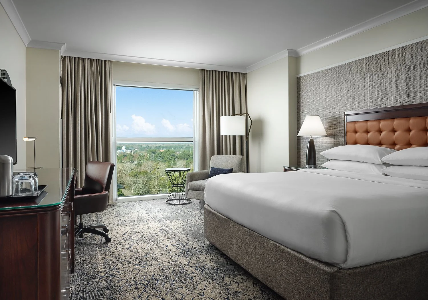 Myrtle Beach Sheraton 1037 king city view.JPEG