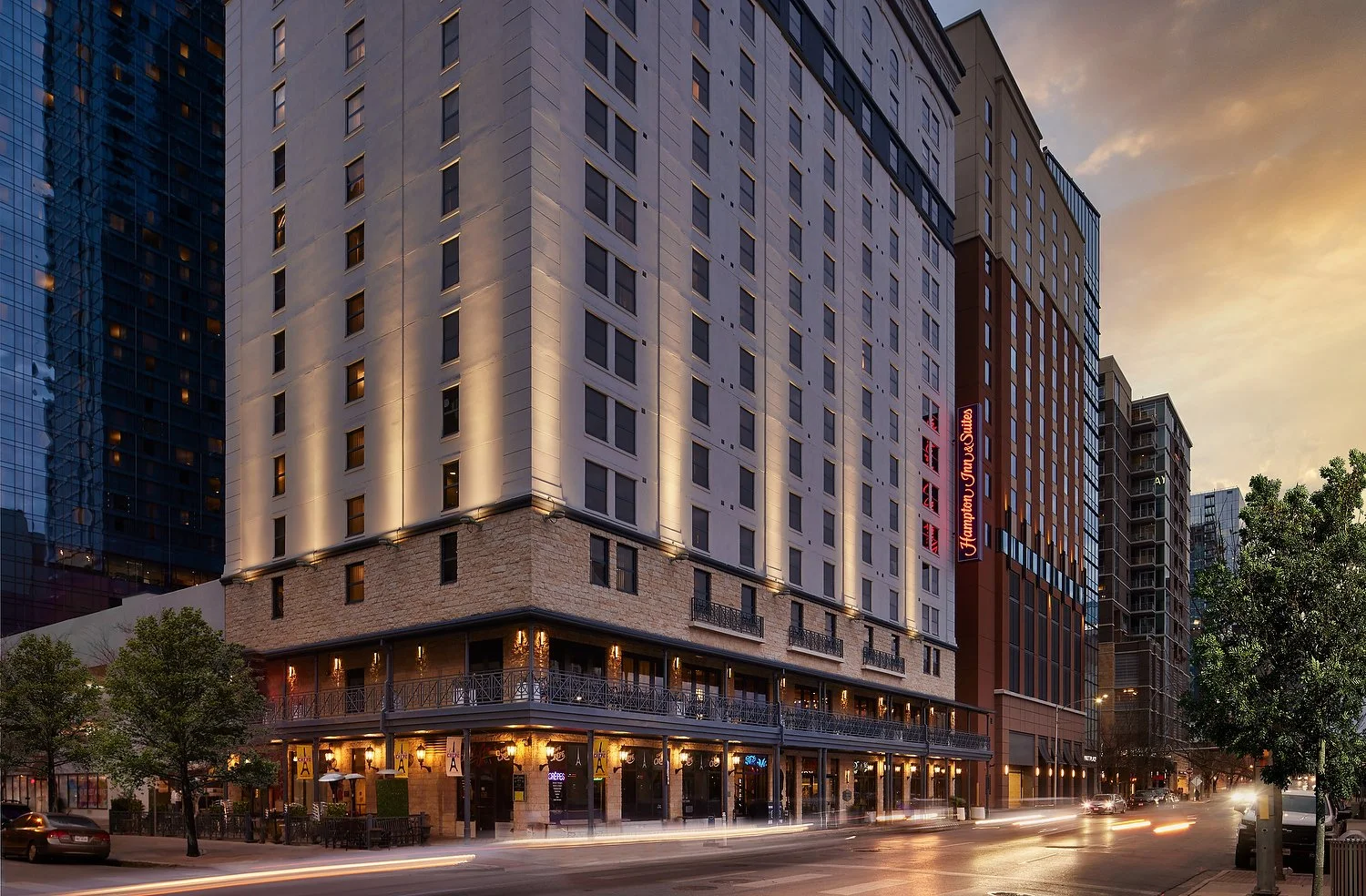 Austin Hampton Inn dusk exteriorA.JPEG