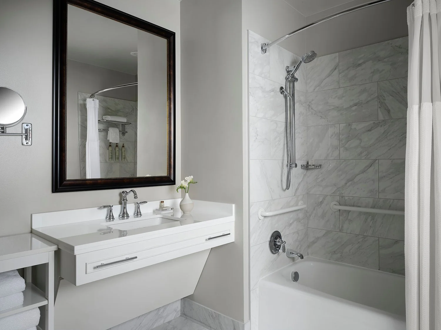 Boston Marriott Vacation room 1904 ADA Bath-PATH.JPEG