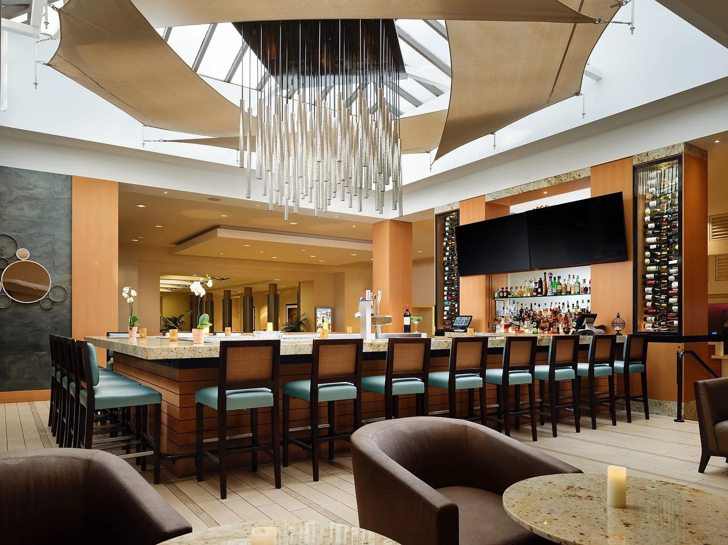 Redondo Beach Sonesta bar straight.JPEG