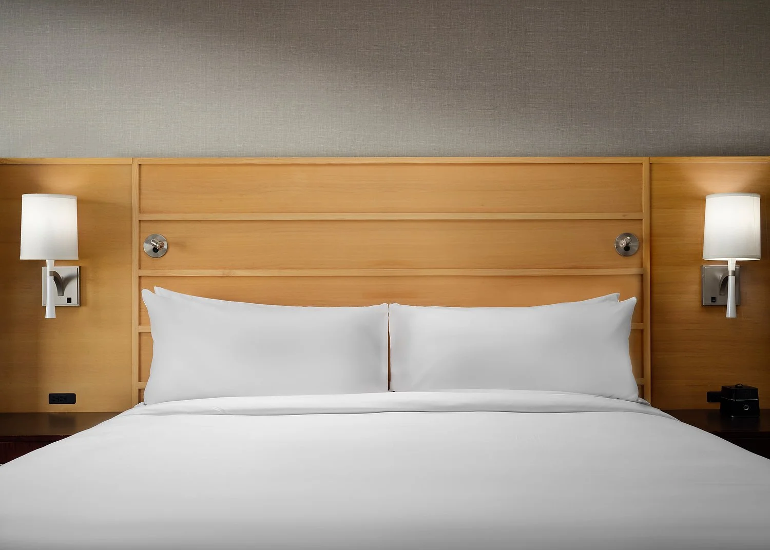 Redond Beach Sonesta bed head board fix.JPEG