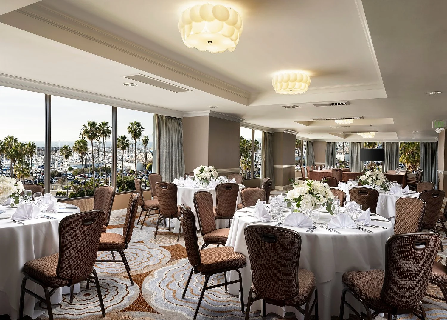 Redondo Beach Sonesta promenade.JPEG