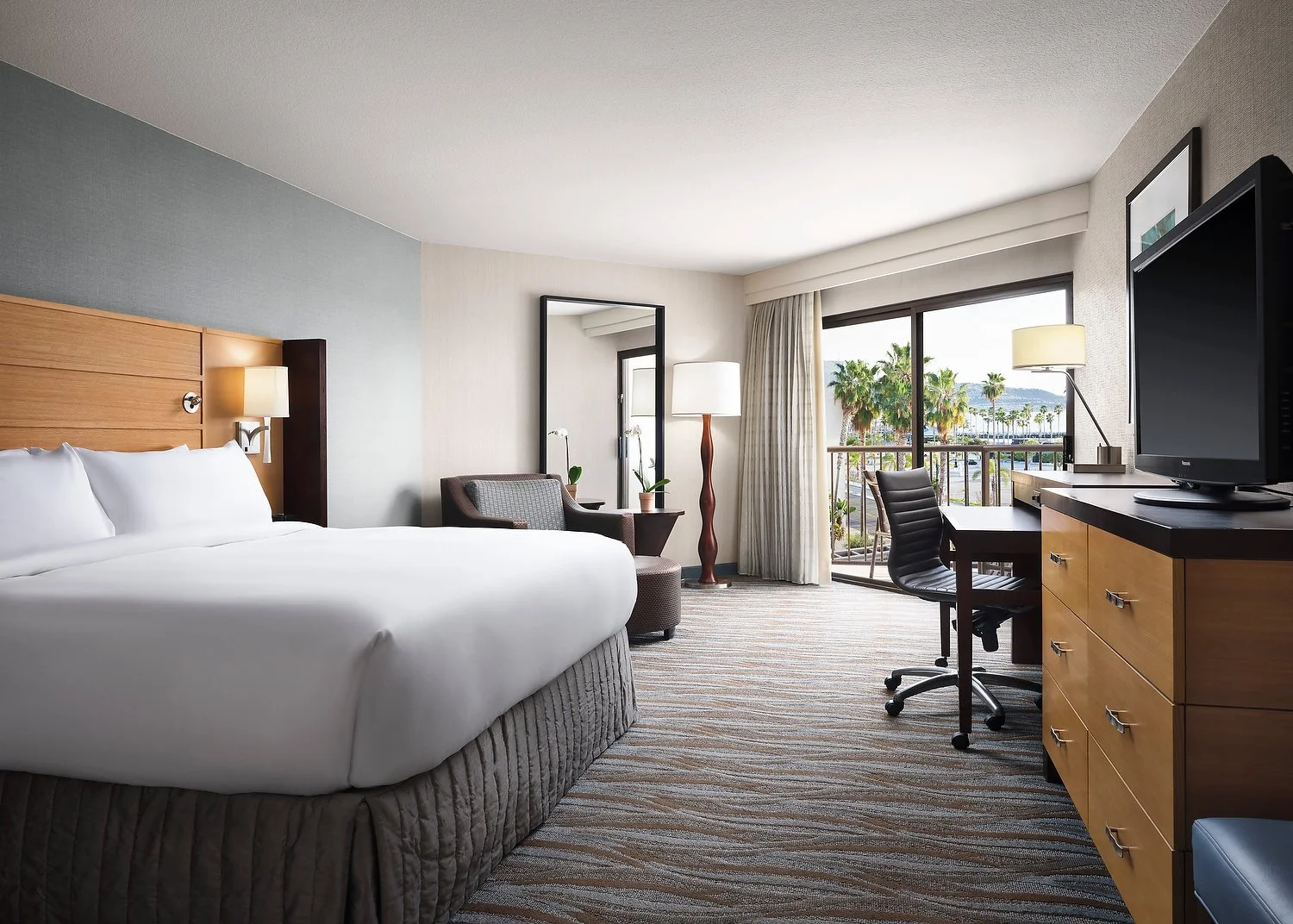 Redondo Beach Sonesta RM 4091 partial ocean view king-PATH-COLOR.JPEG