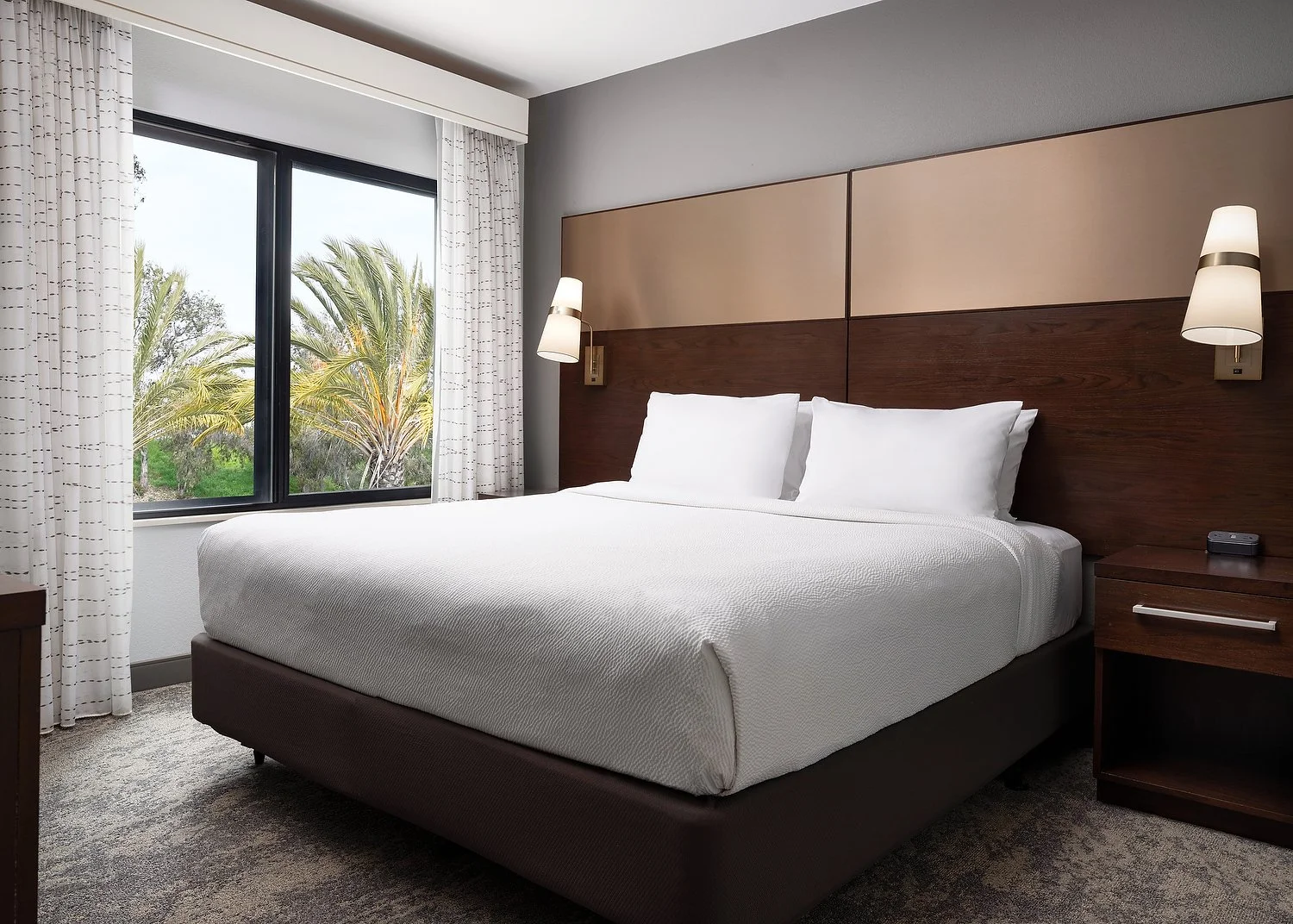 Redondo_Beach_Residence_Inn_RM405_BR_Suite_King_Bedroom.JPEG