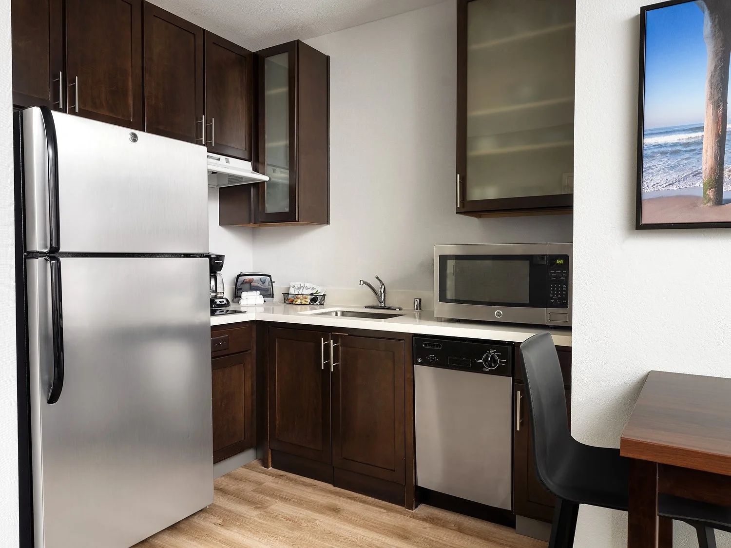 Redondo_Beach_Residence_Inn1457___RM315_Ada_King_Kitchen_.JPEG