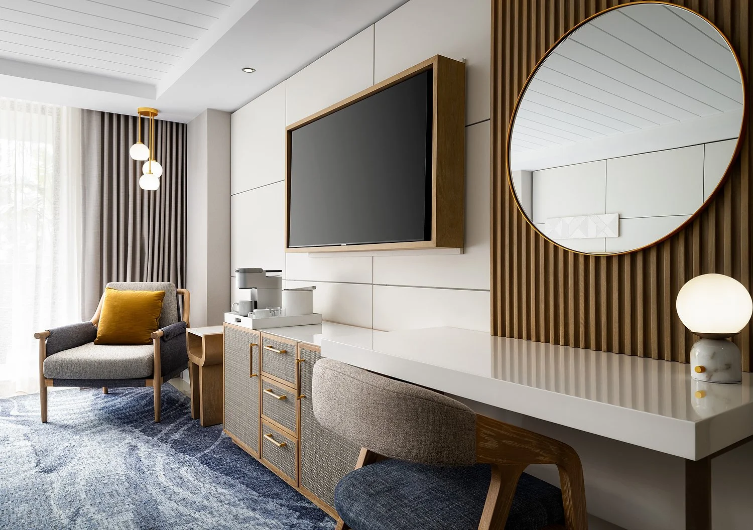 Hotel La Jolla - 2 Queen Desk Area-PATH.JPEG