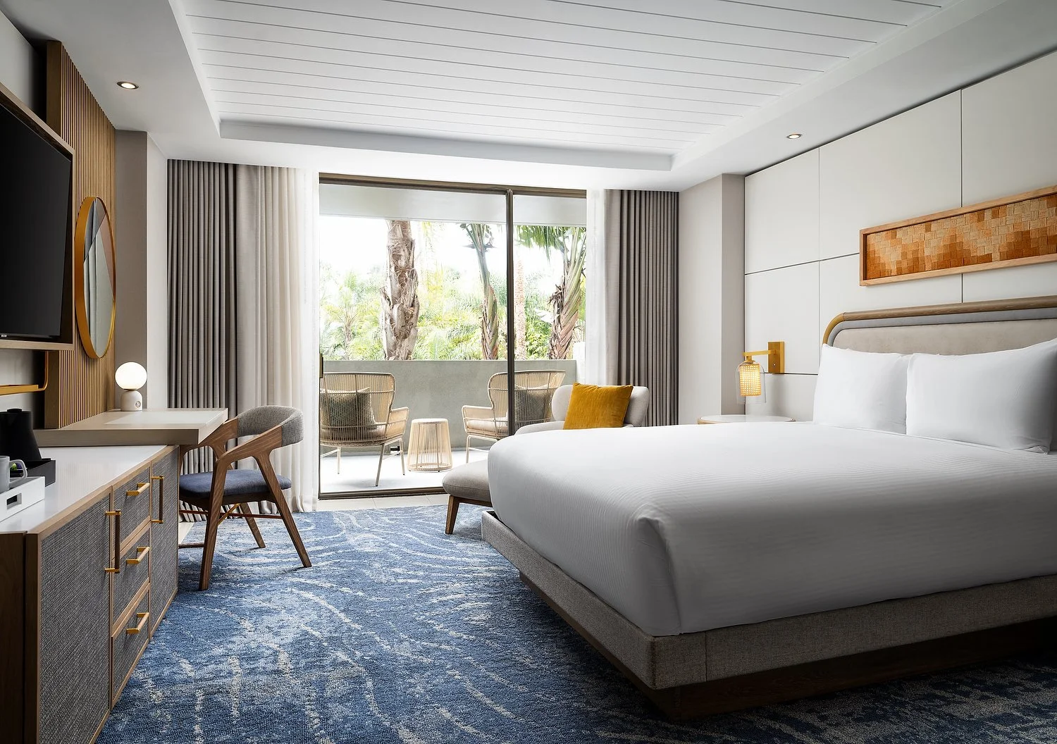 Hotel La Jolla king.JPEG