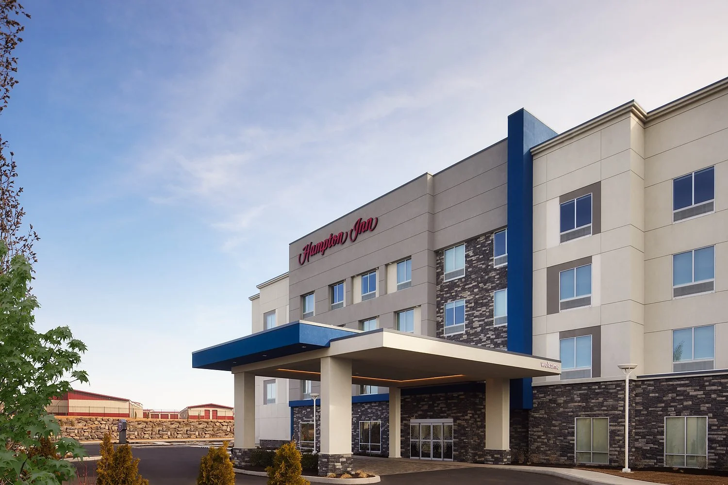 Redmond Hampton Inn exterior.JPEG