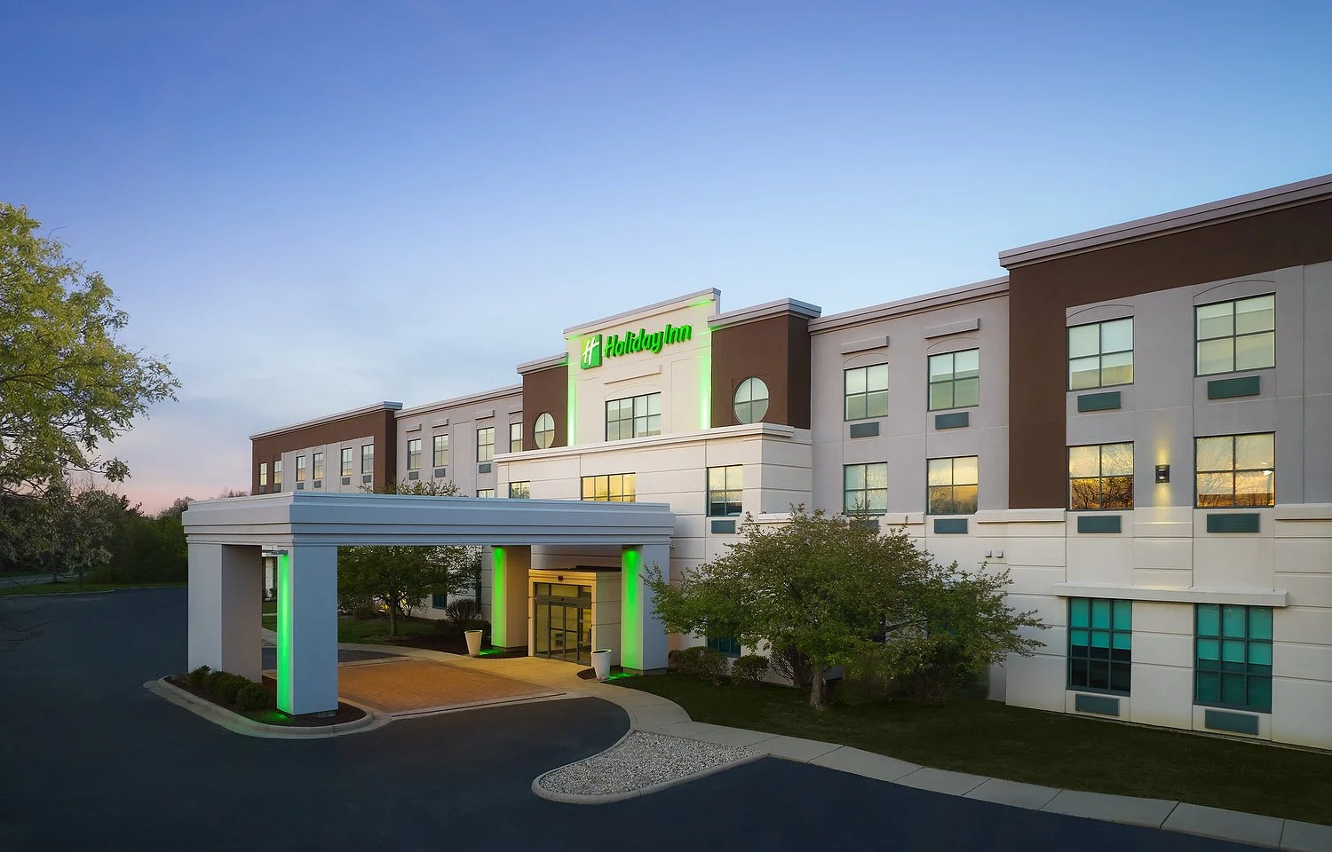 Holiday Inn exterior 2.JPEG