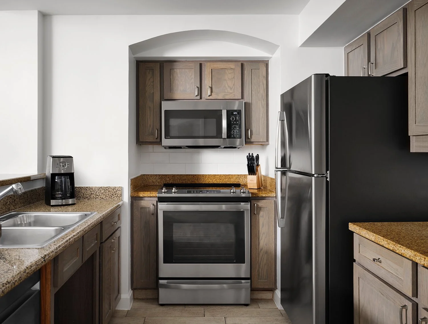 Oceane Point Marriott OVTM RM6406 ADA kitchen.JPEG