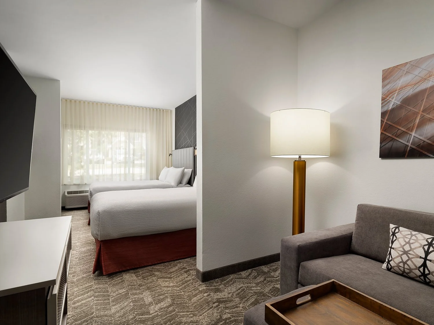 Kansas City SHS- Room 117 - 2 Queen.JPEG