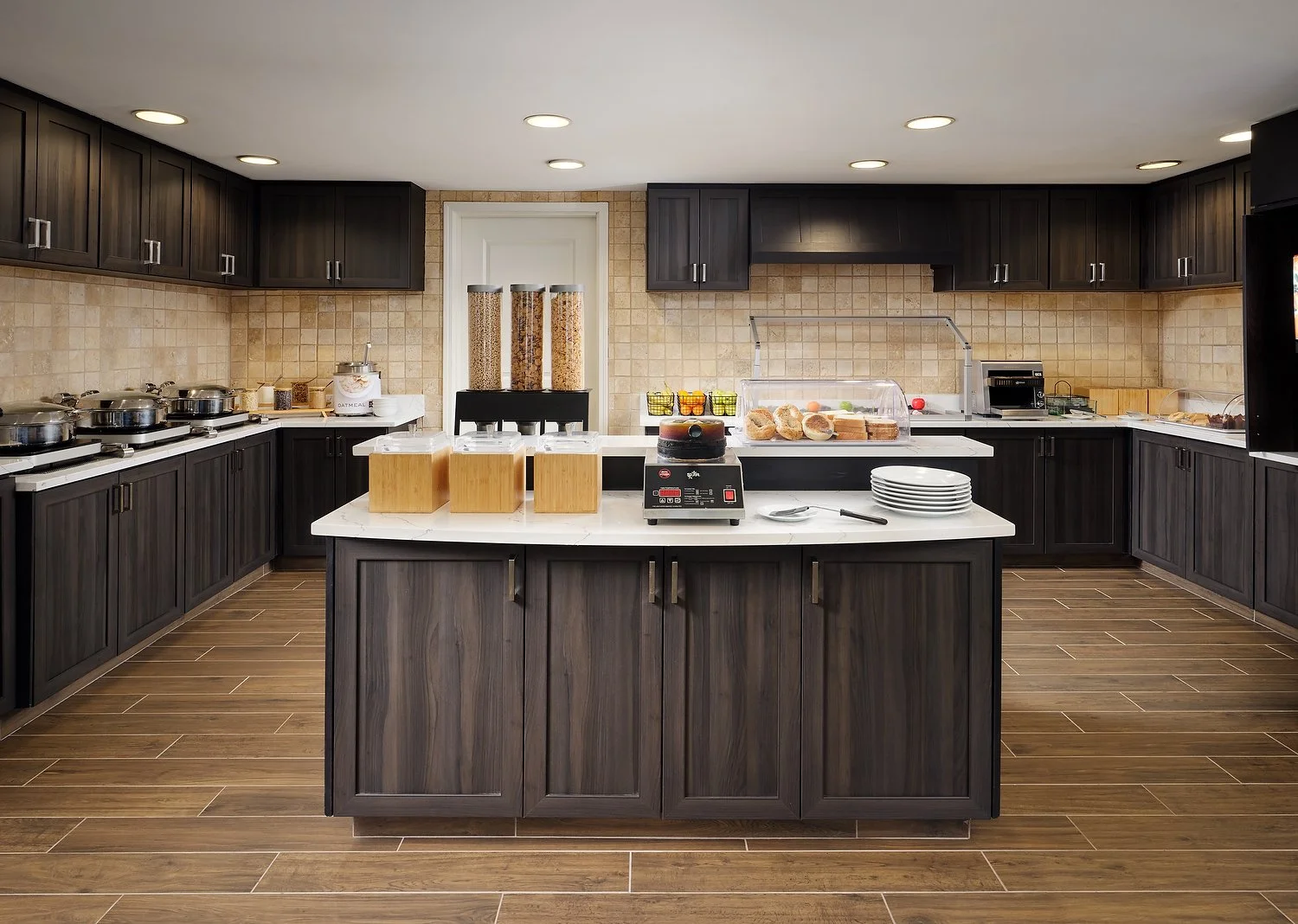 Residence Inn breakfast area 1o.JPEG