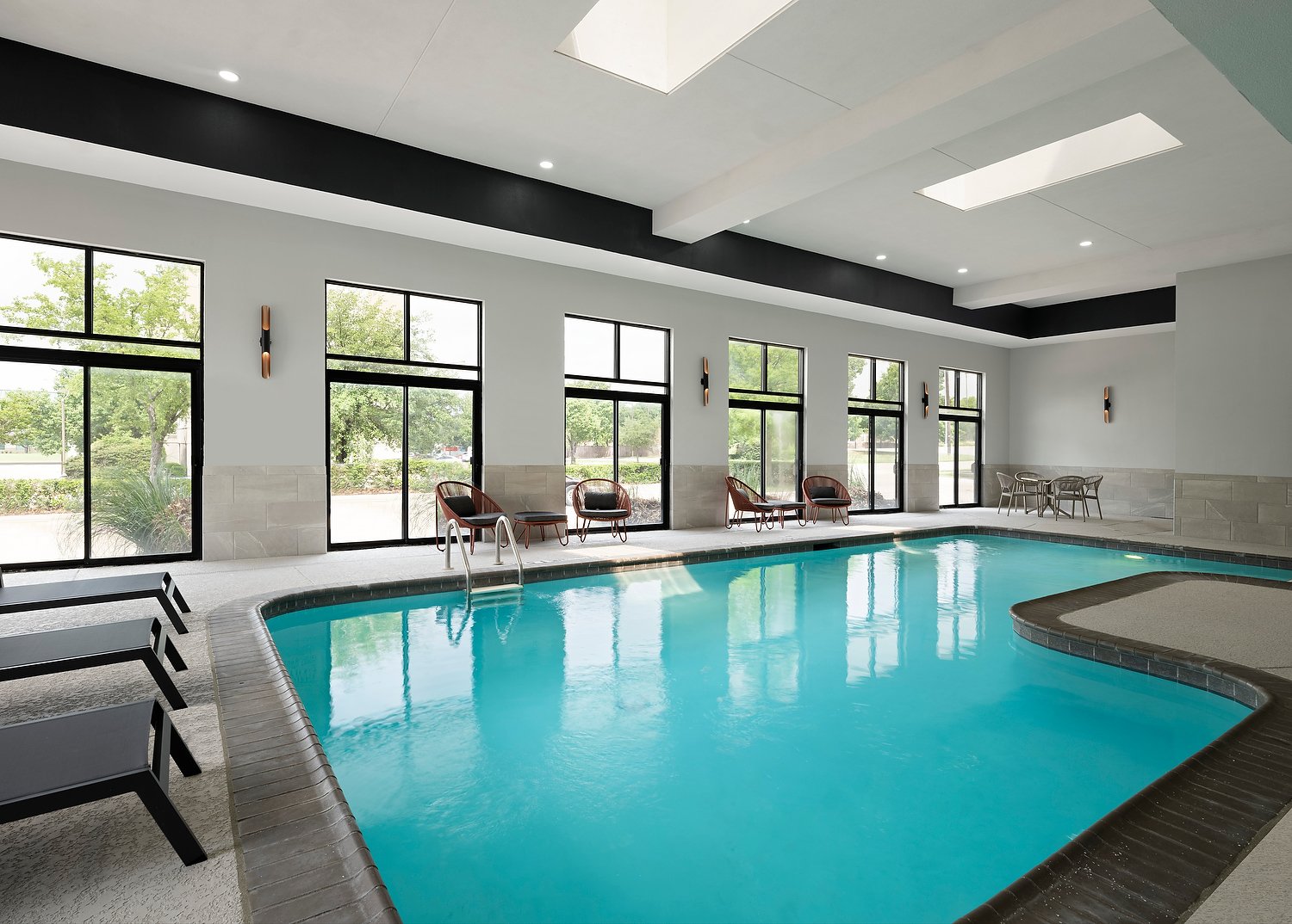 Hurst Hampton Inn0987 - Pool 1.JPG