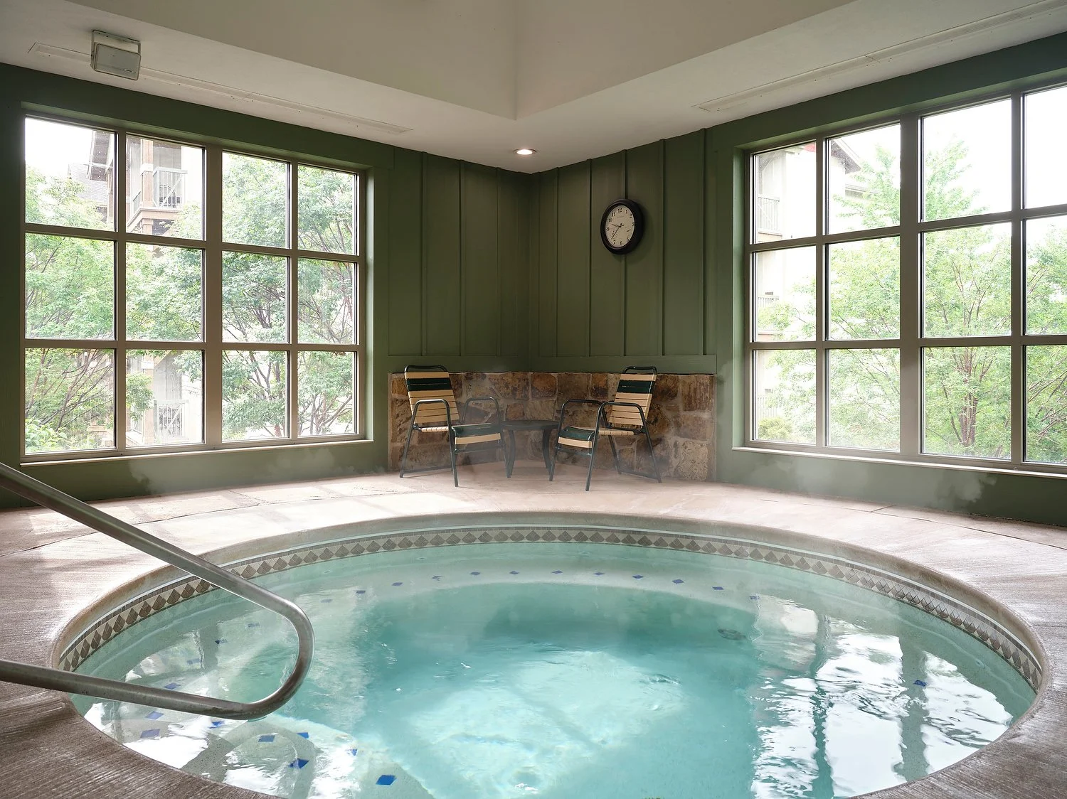 Branson Marriott Willow Ridge indoory jacuzzi.JPG