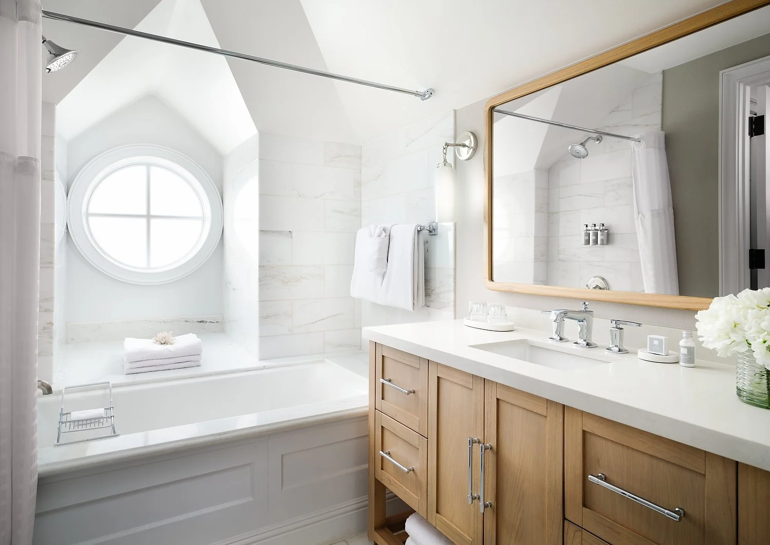 Hotel Del room 2200 ocean view villa loft suite upstairs bath fix..JPEG