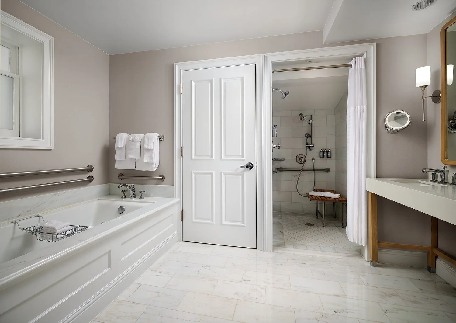 Hotel Del room 2302 ADA Bath Roll-inn.JPEG