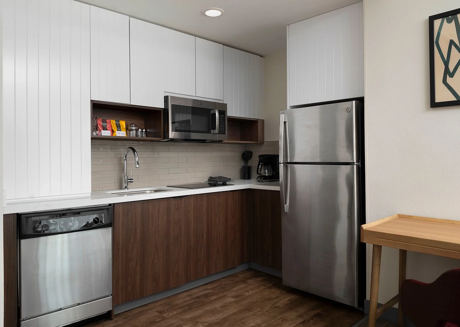 Mississippi jackson staybridge - Room 206 - Ada Queen Kitchen.JPG