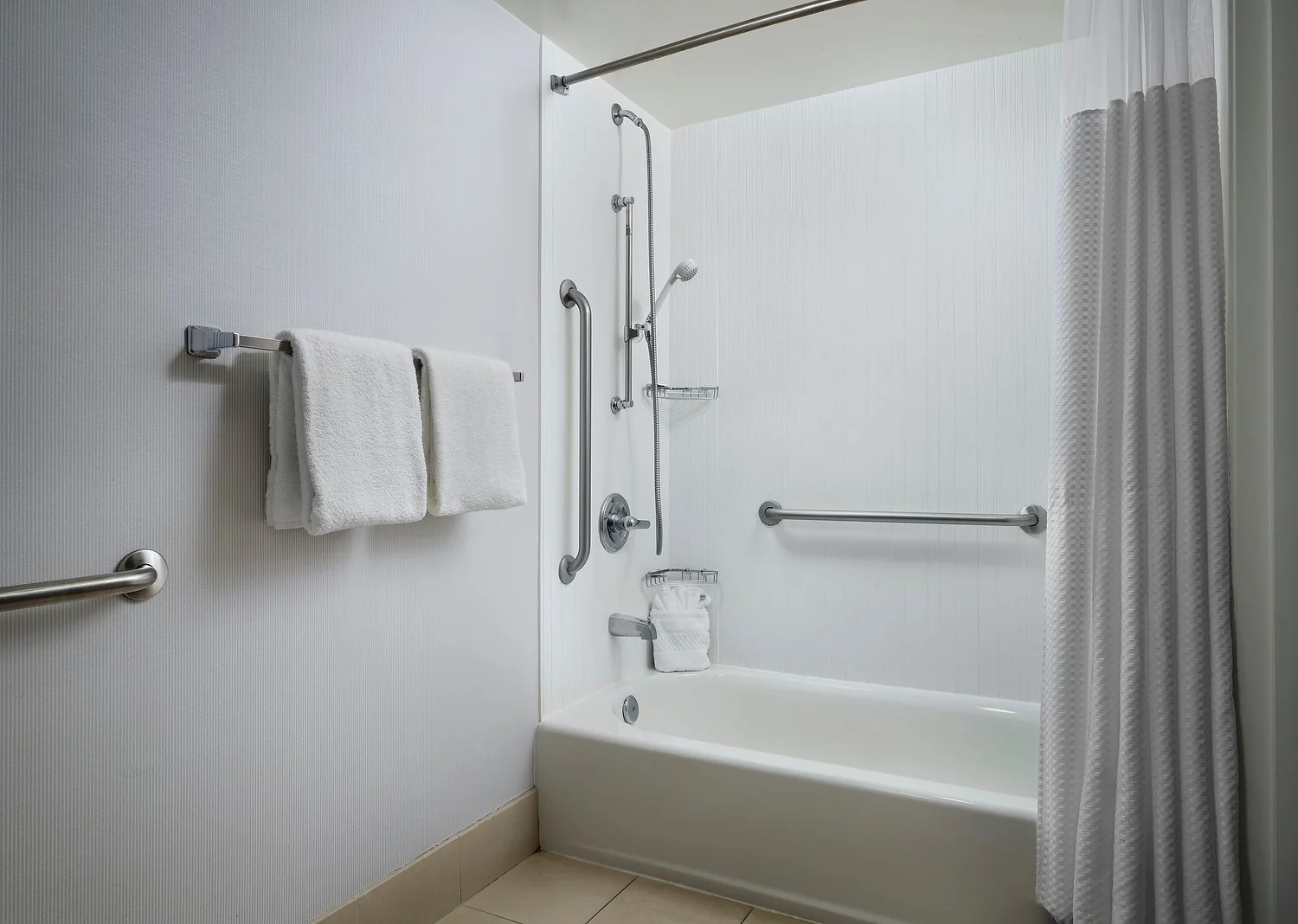 Stockton courtyard room 321 ADA Bath TUB.JPEG