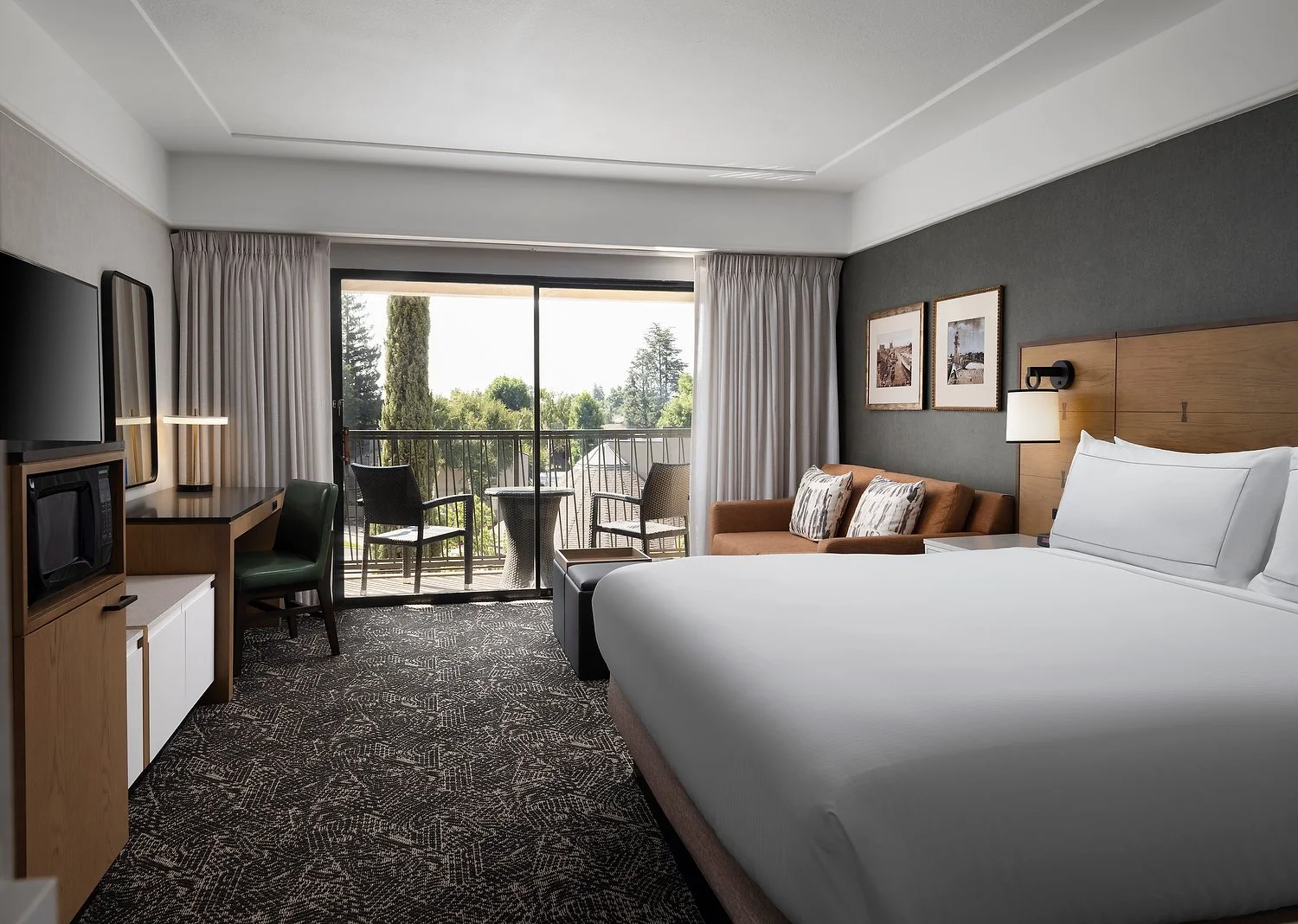 Stockton Hilton room 428 king .JPEG