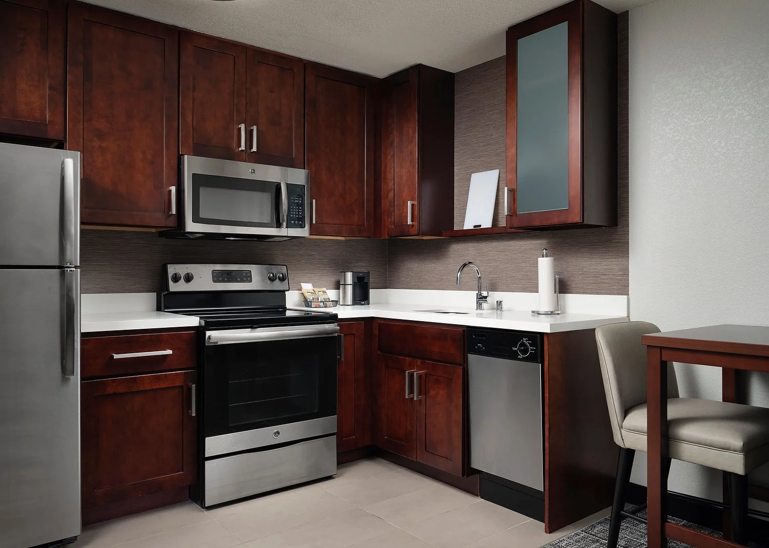 Green Bay RI room 301 1 bedroom king kitchen.JPEG