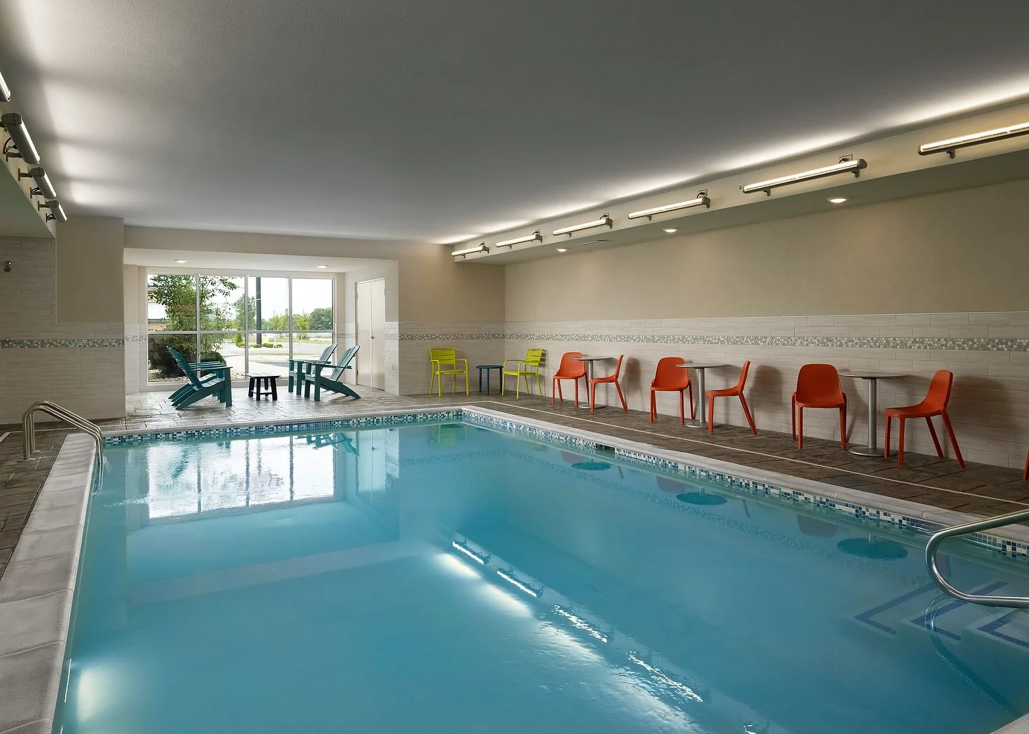 Troy Home2 pool.JPG
