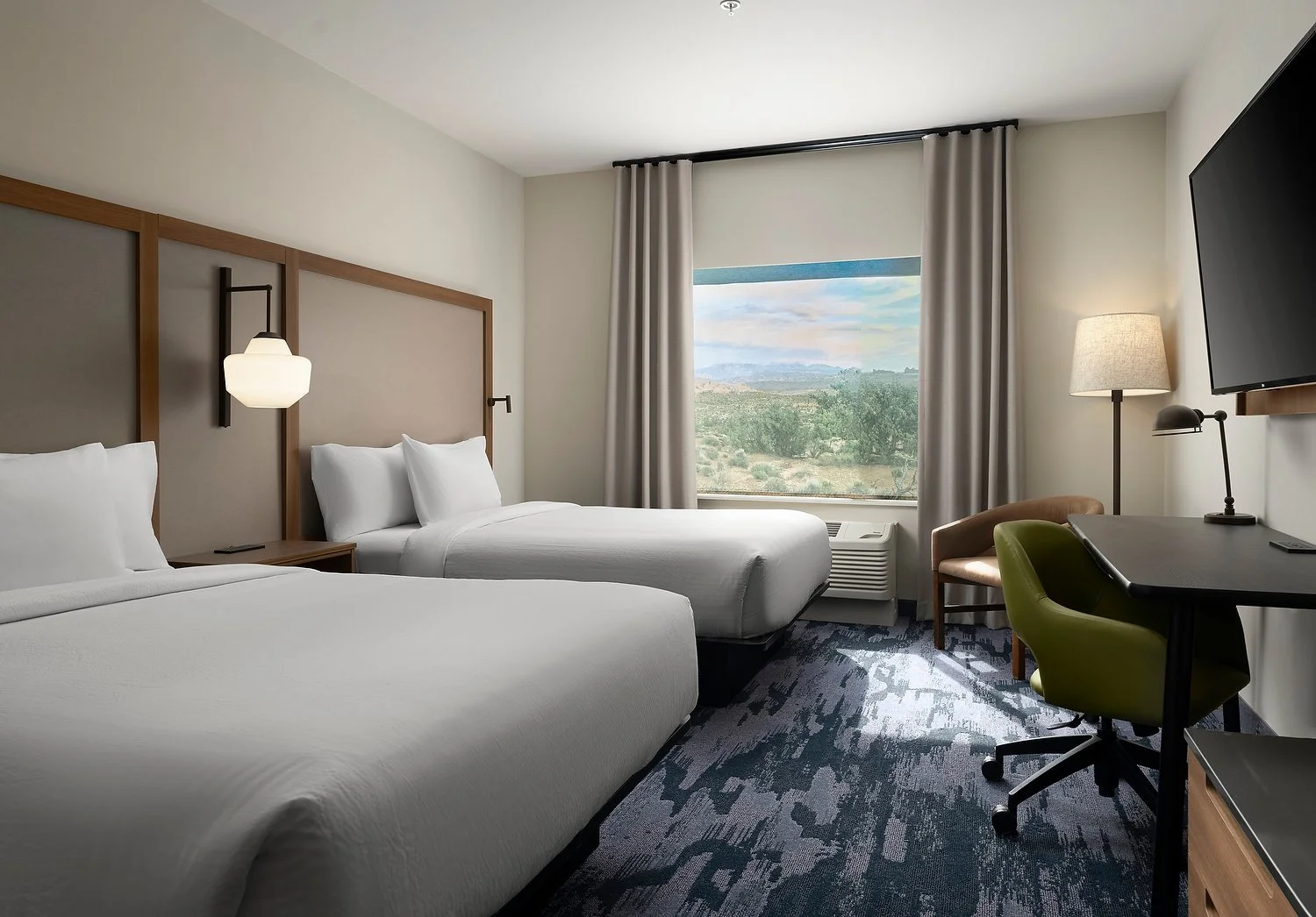 Barstow ff-ONTBA ONTTB - Room 309 - 2 Queen.JPG