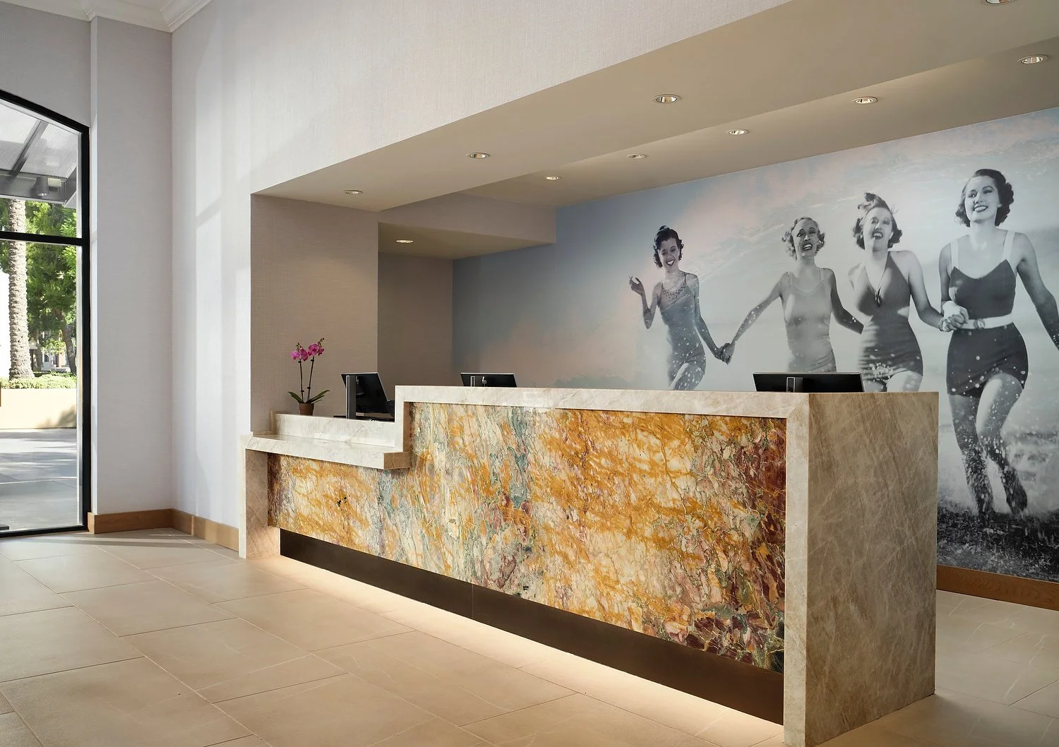 Santa Ana DOUBLETREE front desk v1.JPG