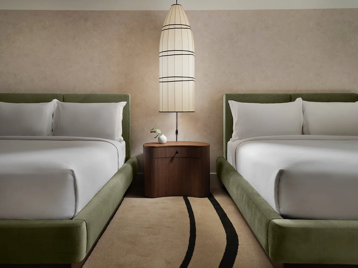 LE Merigot room 610 DOUBLE QUEEN headboard  v1-PATH.JPG