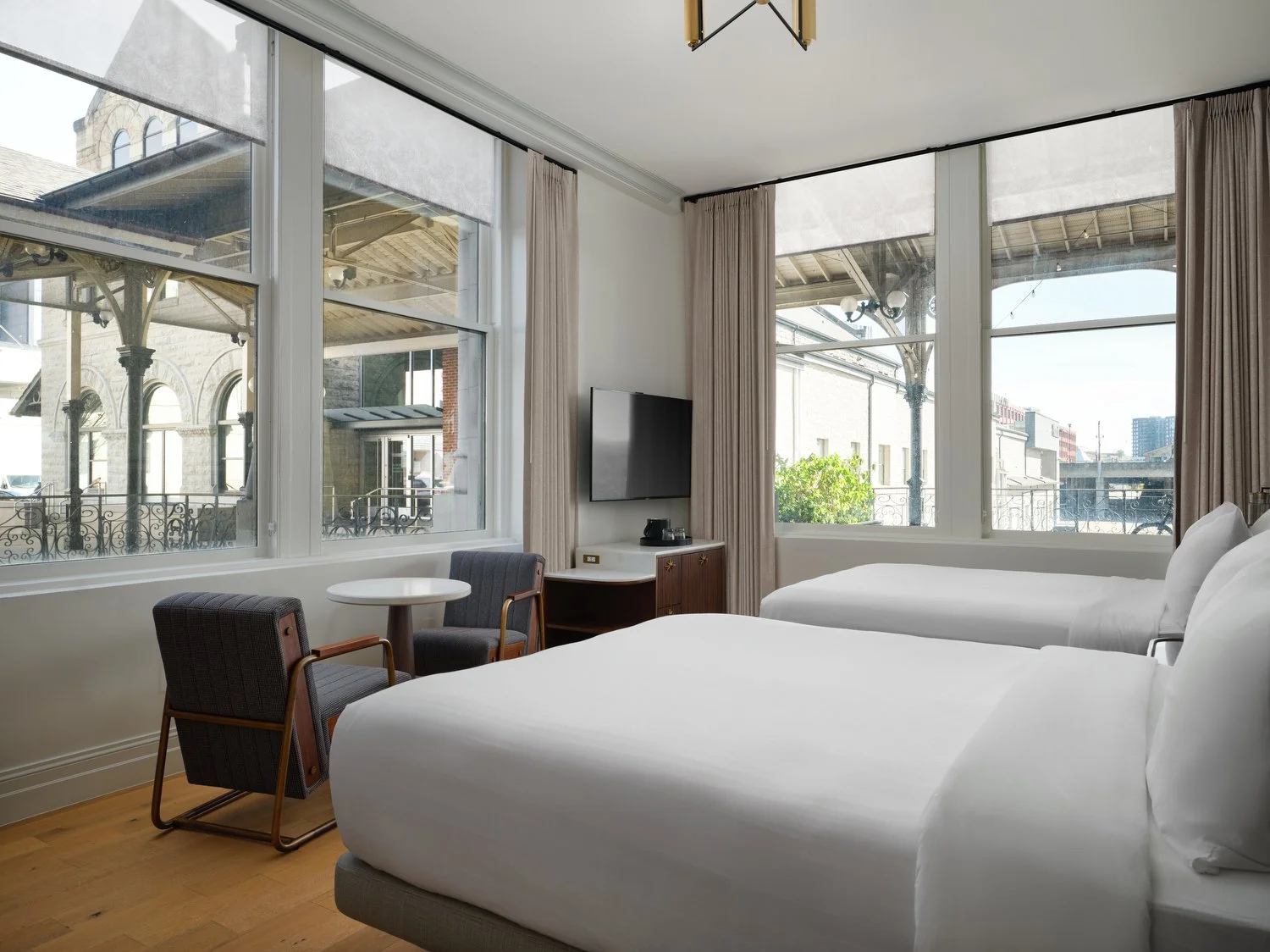 Rm 302 - Double Queen.JPEG