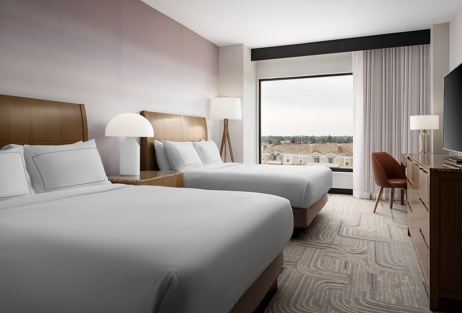 Irvine Doubletree - Room 708 - 2 Queen.JPG