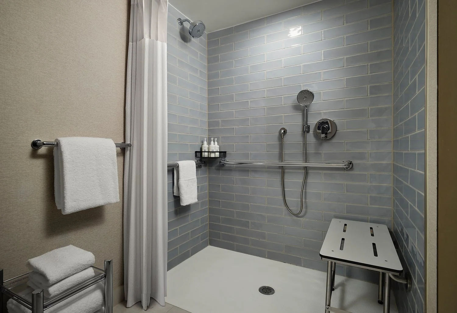 AH_SATKD_room_120_ADA_roll-in VU.JPG