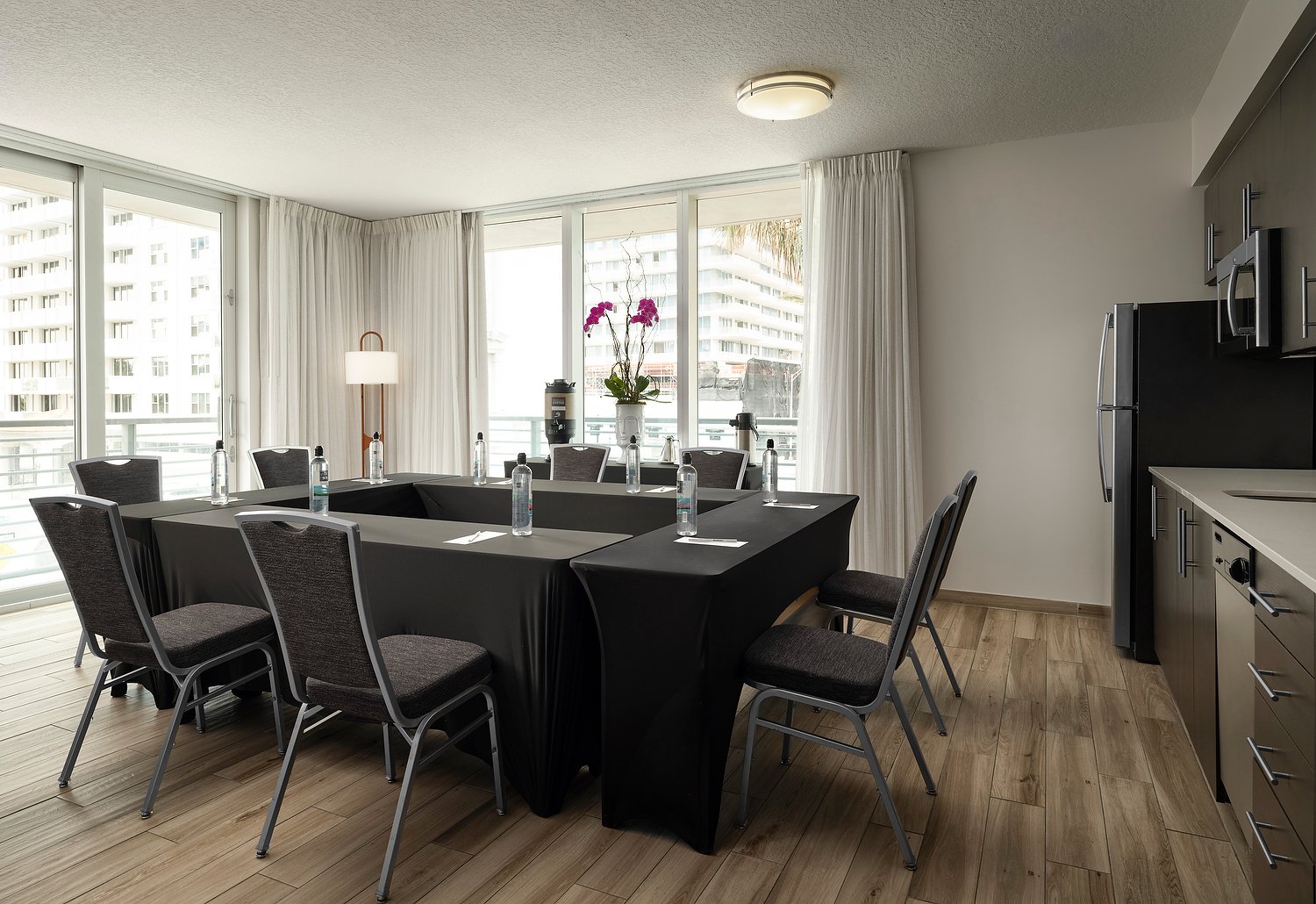 RI_MIAXB_ONBT_meeting_room.JPG