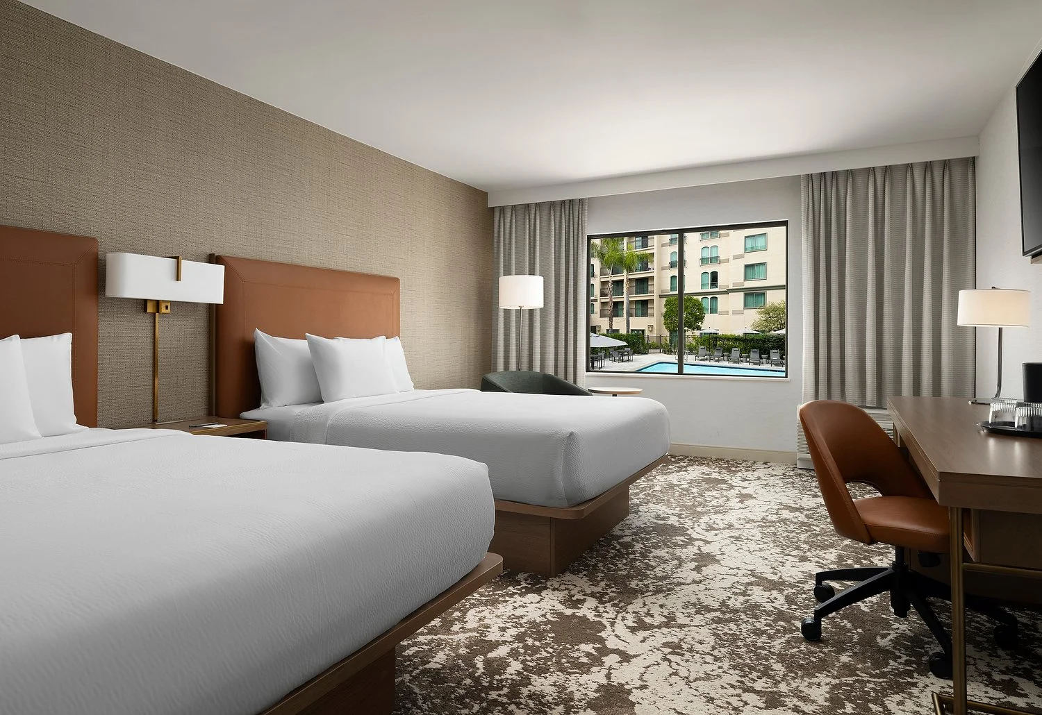 Pasadena Courtyard - Room 402 - Deluxe Double Queen.JPG