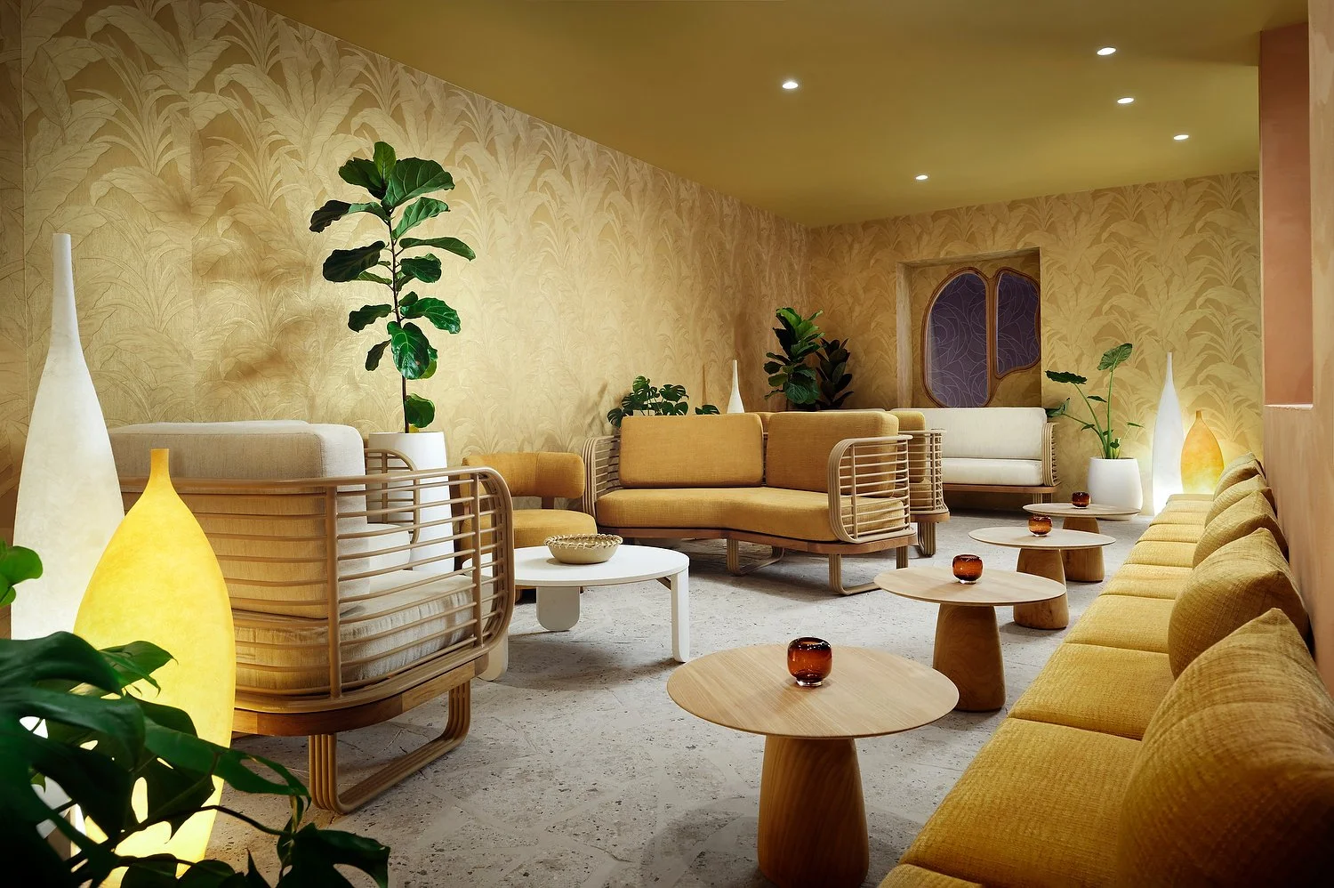 bar seating area vu.JPG