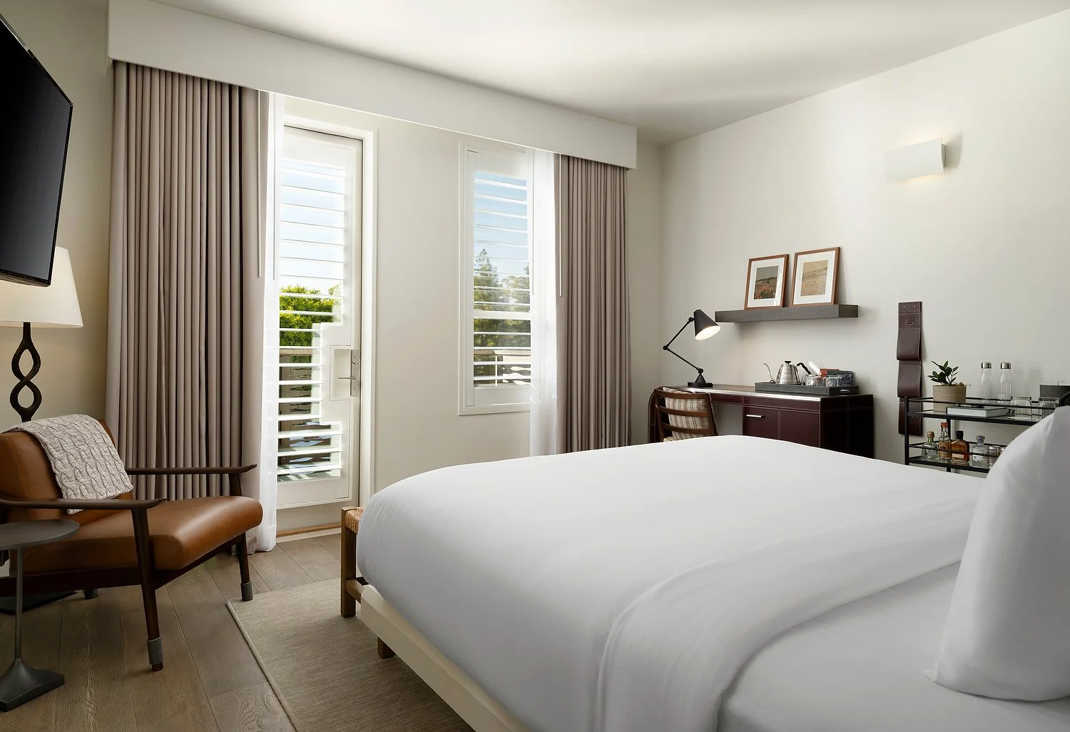SLO Hotel Cerro - Room 407 - King_V2.JPG