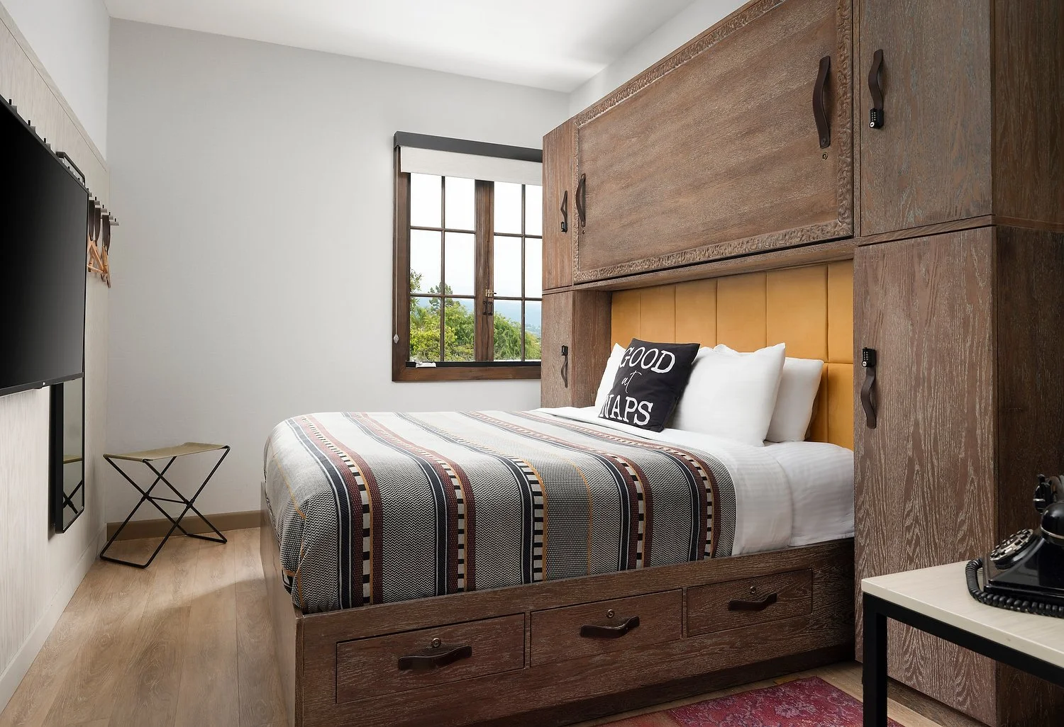 Santa Barbara Moxy - Room 207 - King_V2.JPG