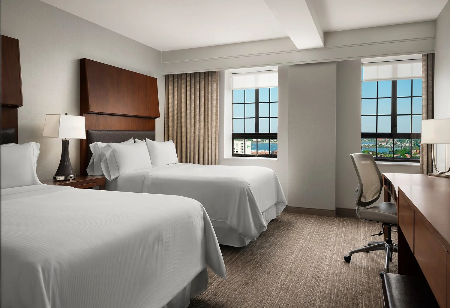 Portland Westin - Room 920 - Double Double City View_V2.JPG