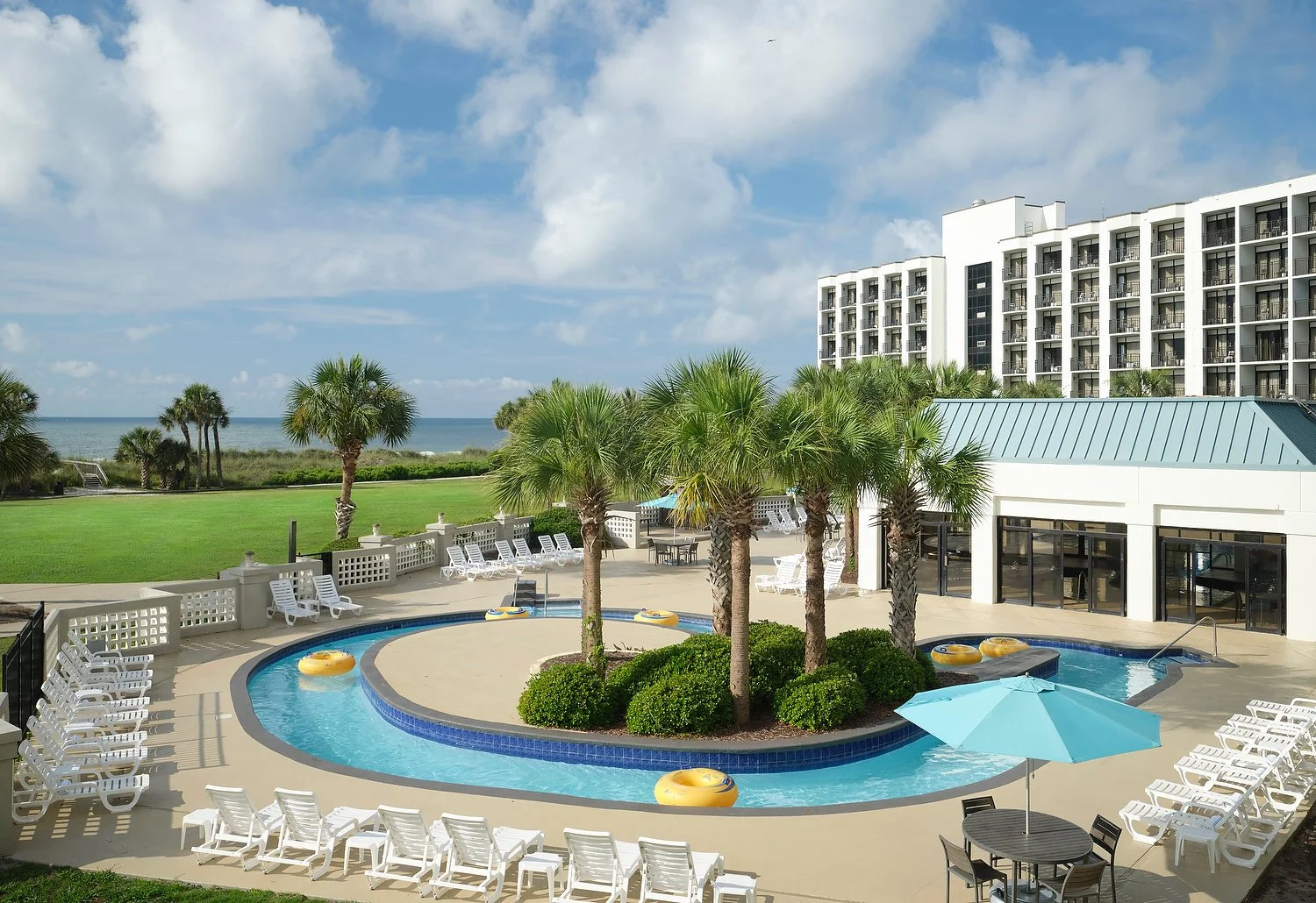 DoubleTree lazy river.JPG