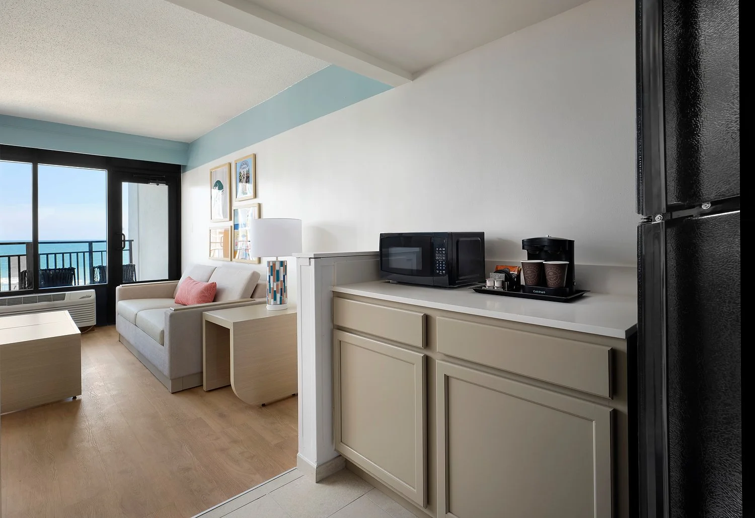 Tapestry room 482 kitchen.JPG