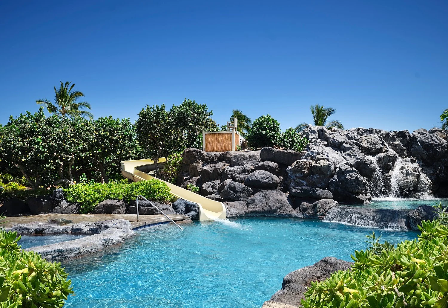 Waikoloa MVC childrens pool with slide.TIF.JPG