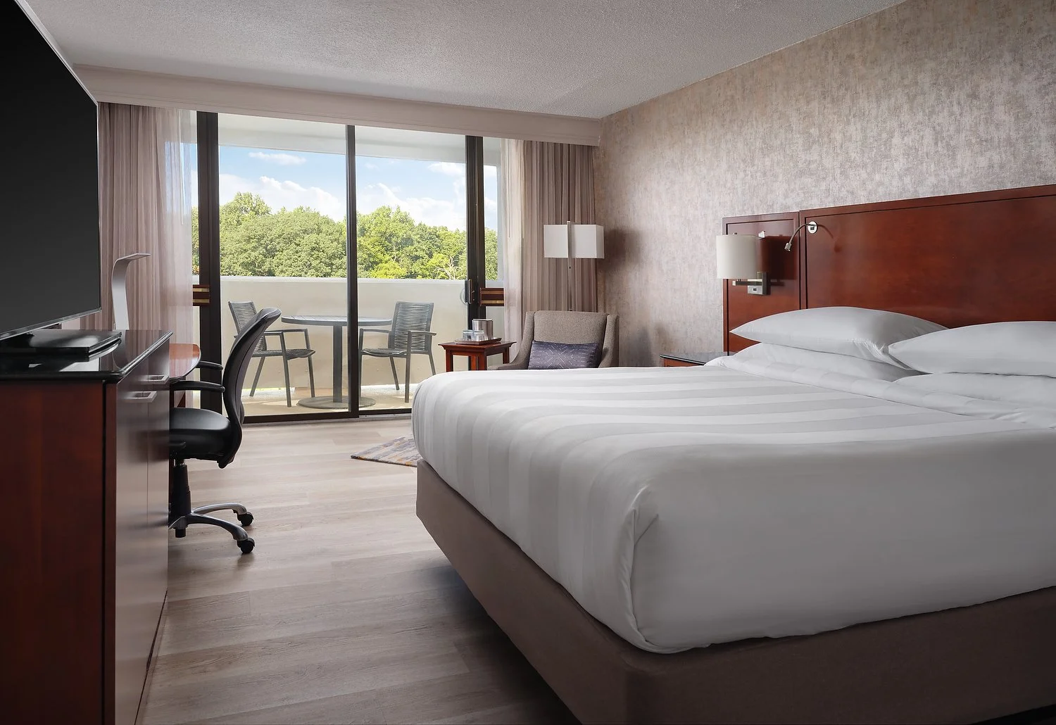 hanovery marriott 805 king 1.JPG