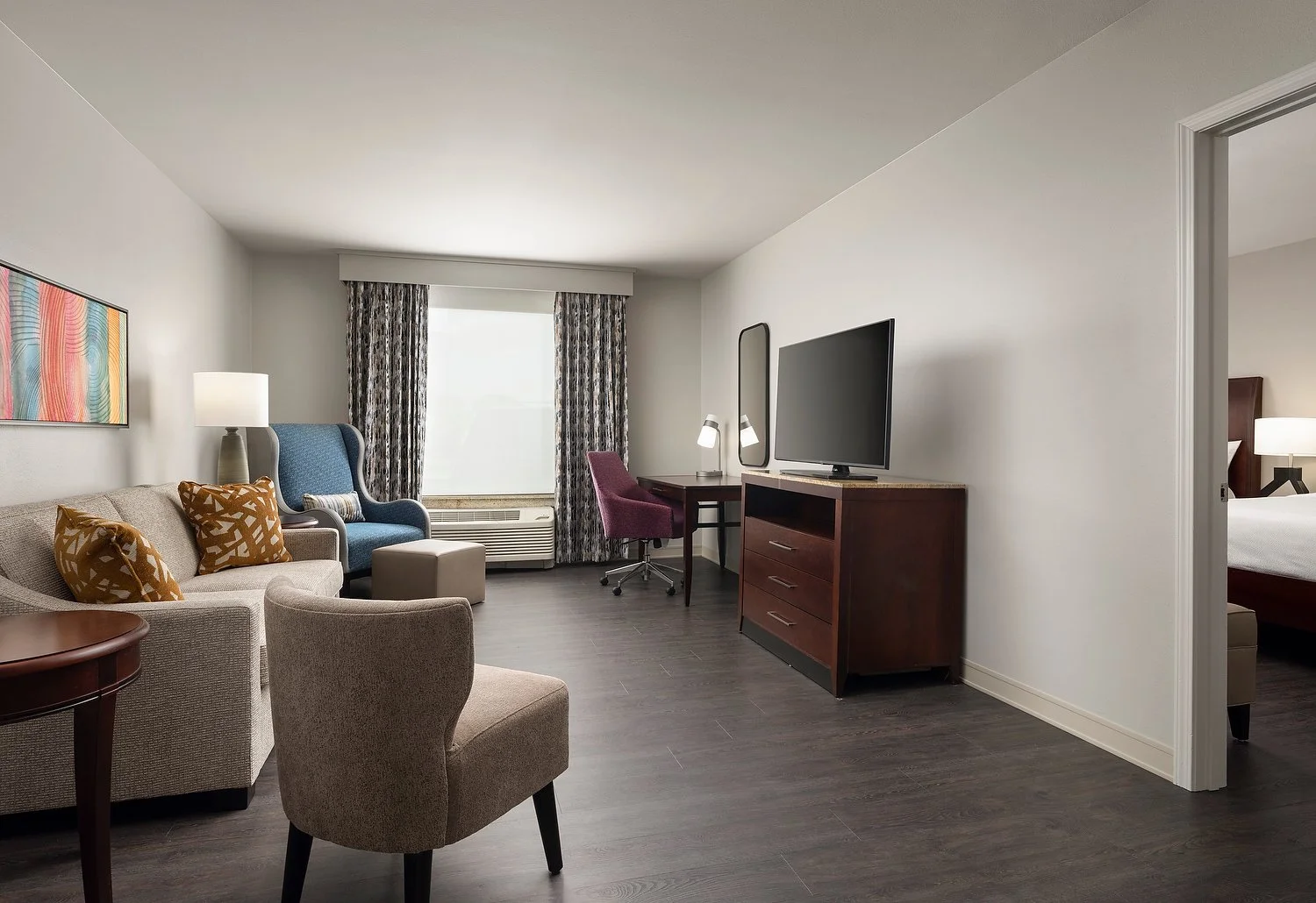 HGI - Room 1136 - 2 Queen Suite Living Room.JPG