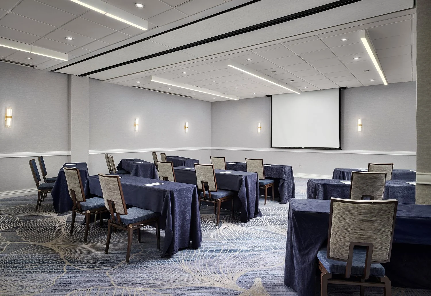 WHITE PLAINS SONESTA SCARSDALE CLASSROOM.JPG