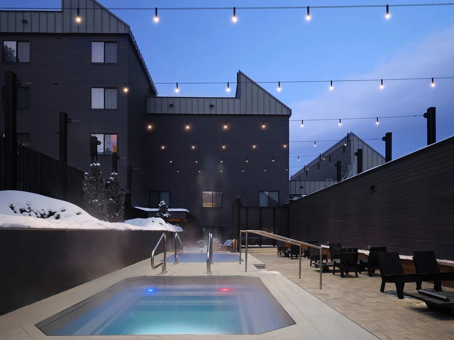 Breckenridge Hotel Alpenrock jacuzzi.JPG